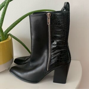 Steve Madden  Black Leather Ankle Boots 7
